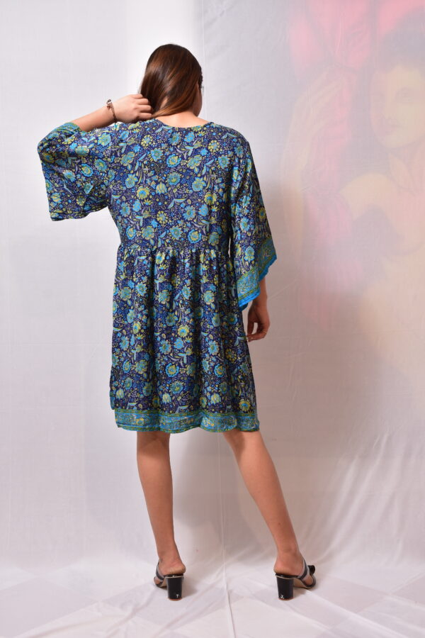 Short 9032